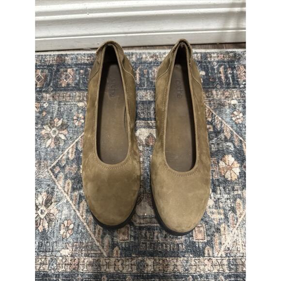 Arch Alblame Flats Women’s Size 8 EUR 39 Nubuck Leather Skip On Comfort - Picture 2 of 7